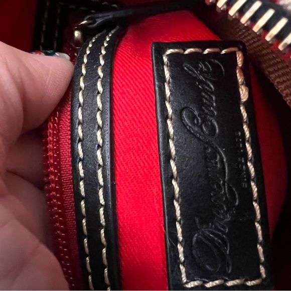 Dooney & Bourke Disney Resort Minnie Mouse Crossbody sold out! Rocks the Dots! - Picture 16 of 17